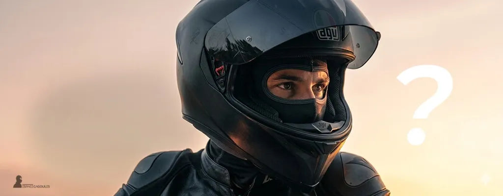 Est-il interdit de porter une cagoule en moto ?