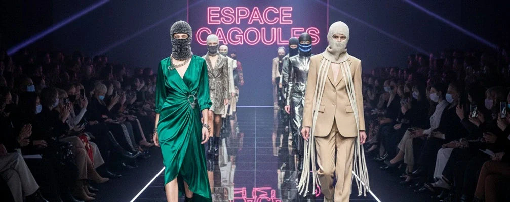Défilé de mode Espace Cagoules présentant des mannequins portant des cagoules femme et tenues élégantes sur un podium moderne avec éclairage rose néon
