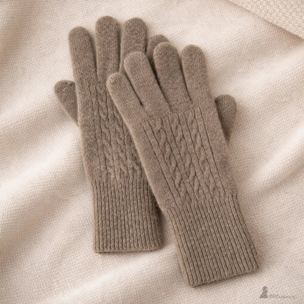 Guantes de cachemira color camel con acabado acanalado sobre tejido natural - Espacio Cagoules
