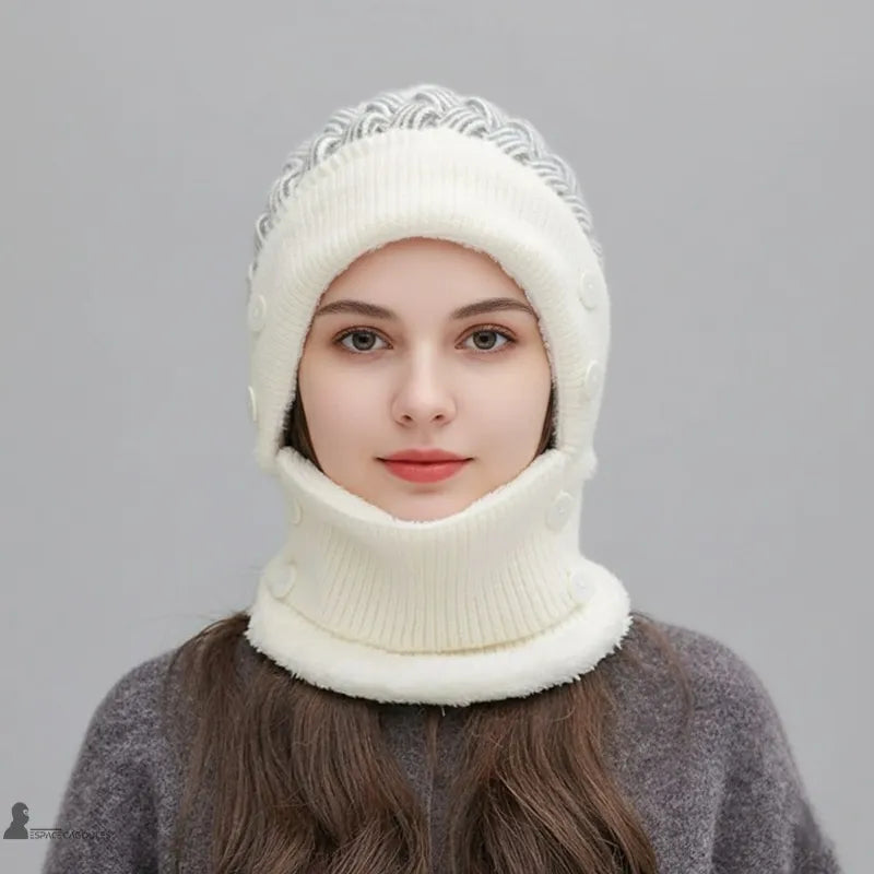 Weiße Damen-Sturmhaubenmütze getragen, Maskendaune, dicker Strick mit weichem Futter und Knöpfen an der Seite, Espace Cagoules