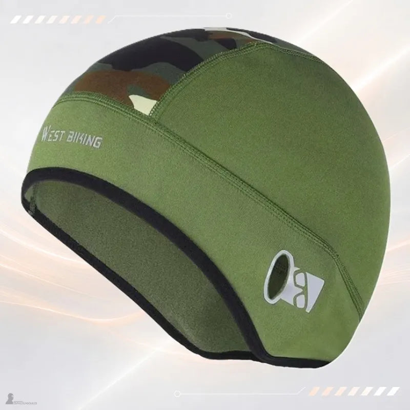 Bonnet sous-casque moto vert kaki à empiècement camouflage militaire, vue de trois quarts - Espace Cagoules