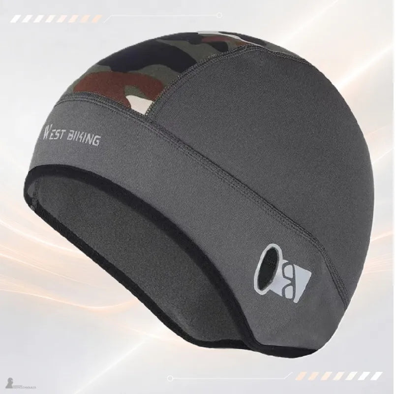 Bonnet sous-casque moto vert kaki à empiècement camouflage militaire, vue de trois quarts - Espace Cagoules
