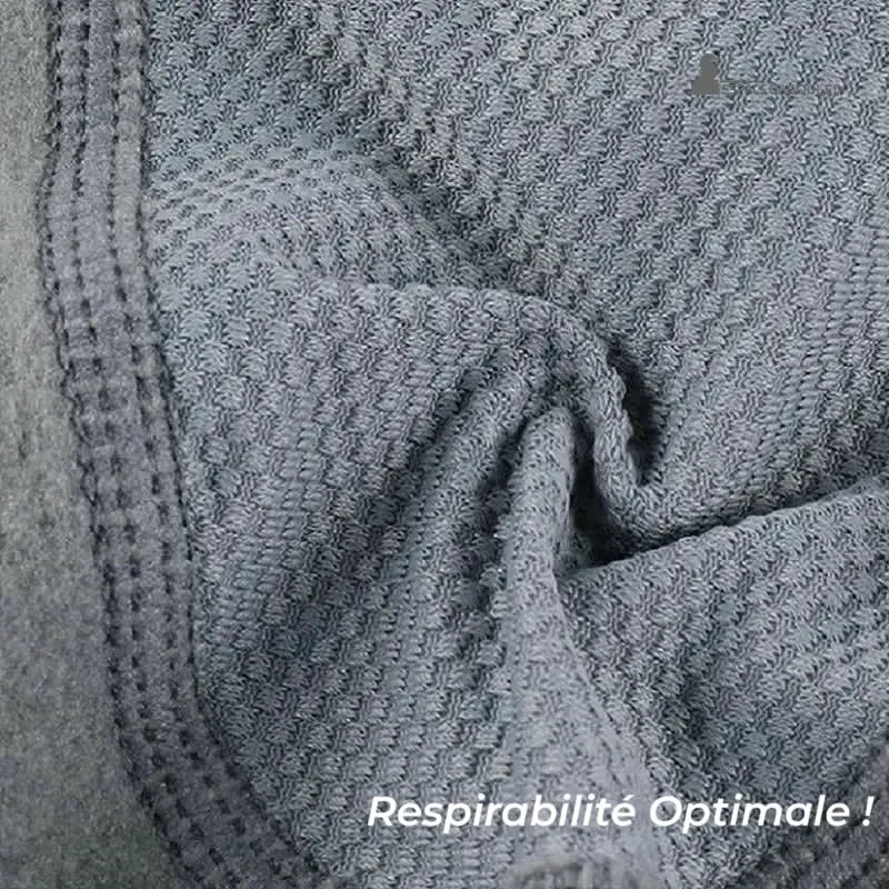 Cache cou cagoule femme zoom sur tissu respirant gris avec texture en maille pour ventilation optimale
