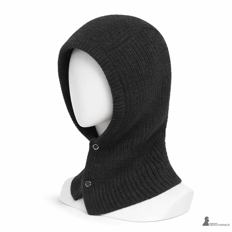 Passamontagna anni '90 nera in maglia su manichino vista di profilo con apertura per il viso ampia e ispirazione vintage - Spazio Cagoule