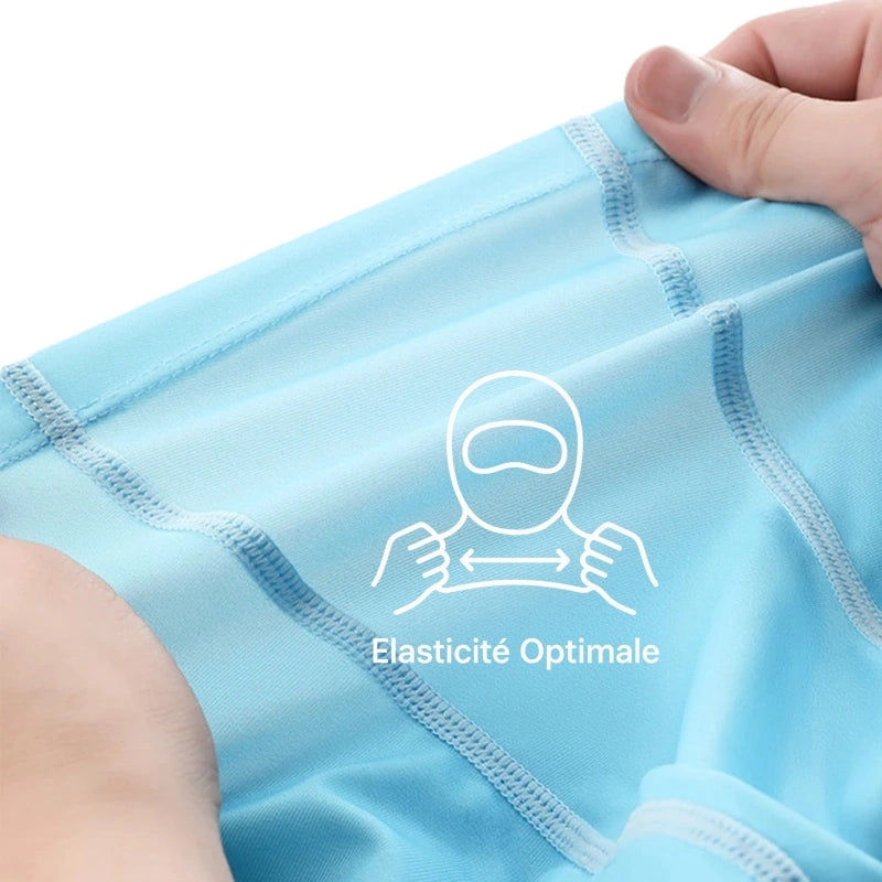 Gros plan sur le tissu extensible d’une cagoule anti UV UPF 50+ offrant une élasticité optimale, un ajustement confortable et une grande liberté de mouvement