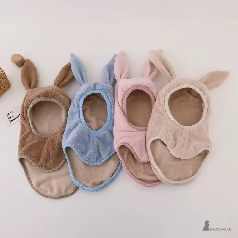 Lot de cagoules bébé polaire en 4 couleurs (marron, bleu, rose,kaki), idéales pour protéger du froid tout en offrant un look mignon et cosy.