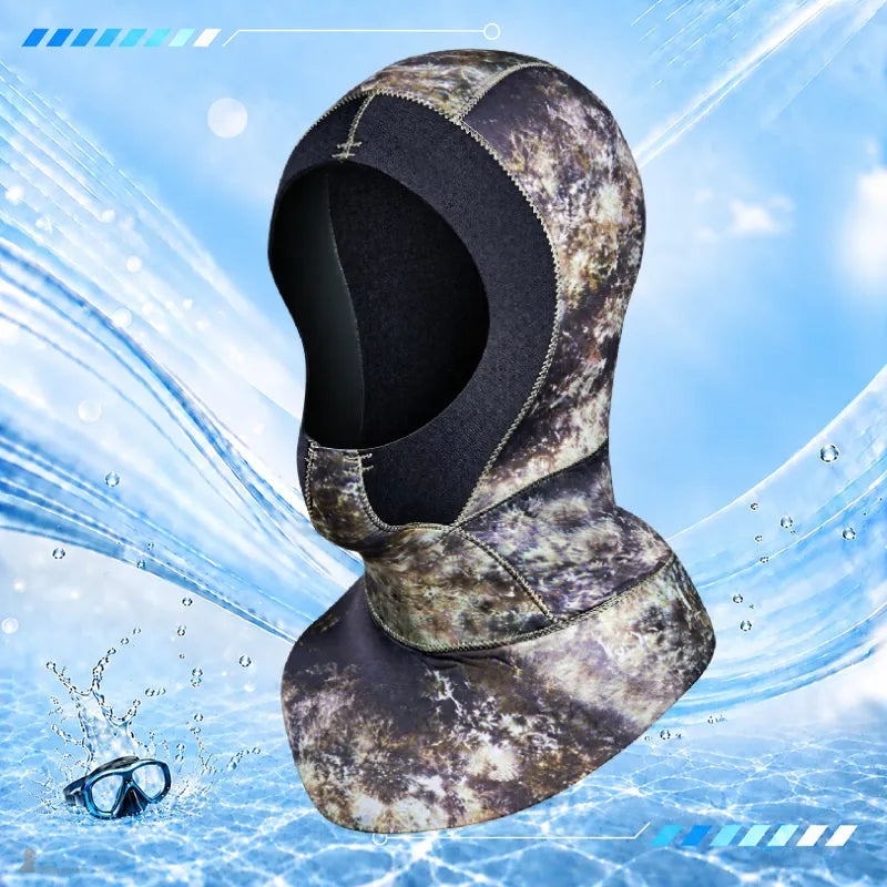 Profil de la cagoule camouflage néoprène montrant la bavette longue qui couvre la nuque et le cou - Espace Cagoules