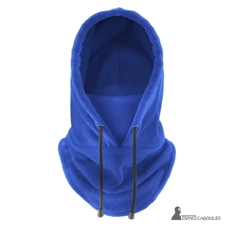 Cagoule Capuche bleue présentée seule avec capuche relevée et cordons noirs visibles, fond blanc épuré.