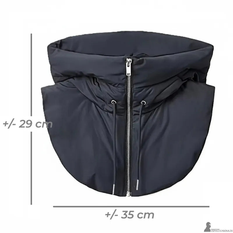 Cagoule capuche rembourrée en polyester, vue face avec indication des dimensions approximatives couvrant le cou et le haut du buste - Espace Cagoules