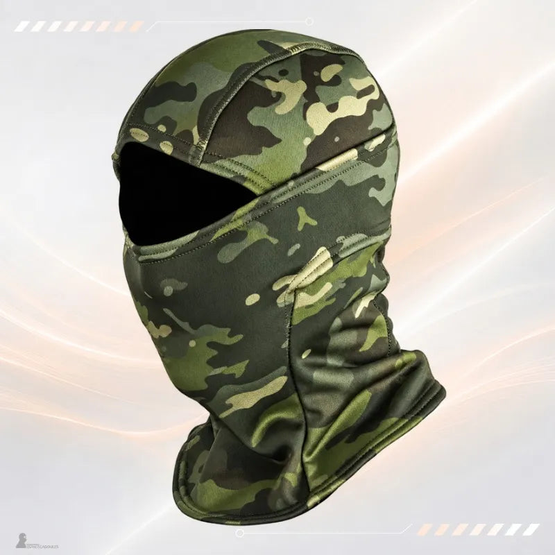 Cagoule de Chasse Polaire camouflage vert en polaire, forme enveloppante une pièce avec ouverture faciale, vue de profil sur fond neutre – Espace Cagoules