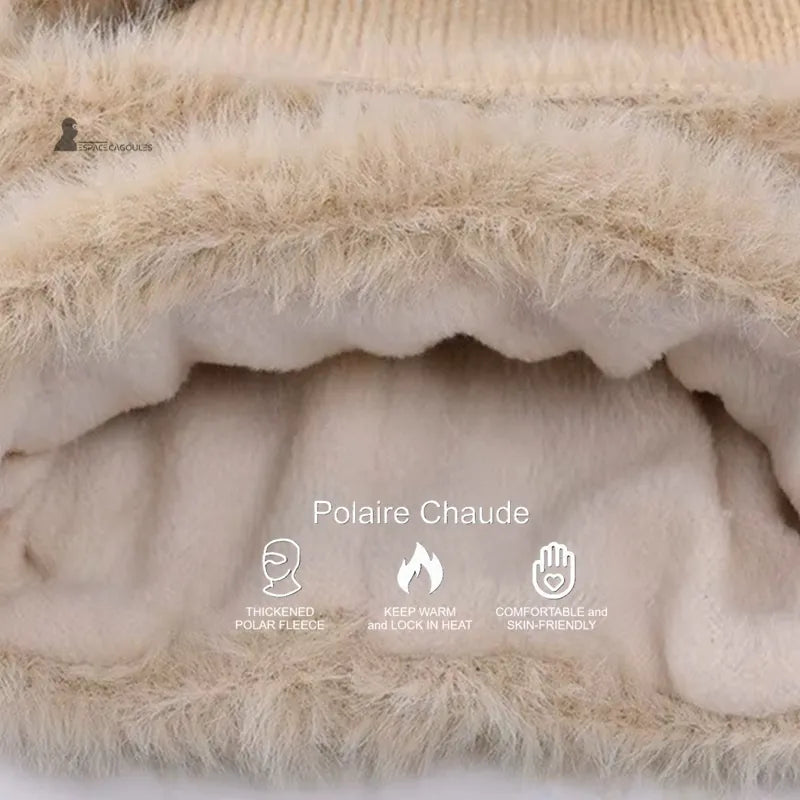 Girls' balaclava with warm beige fleece lining, soft and insulating texture, symbol of winter comfort â Espace Cagoules