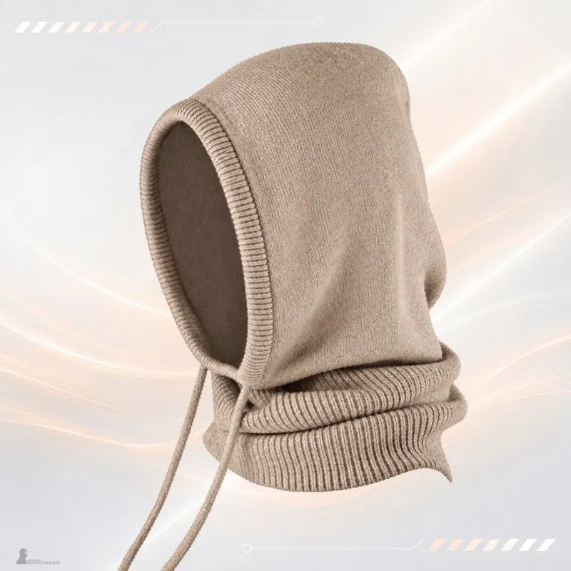 Cagoule femme camel en maille tricotée avec capuche et col snood, vue de profil sur fond neutre