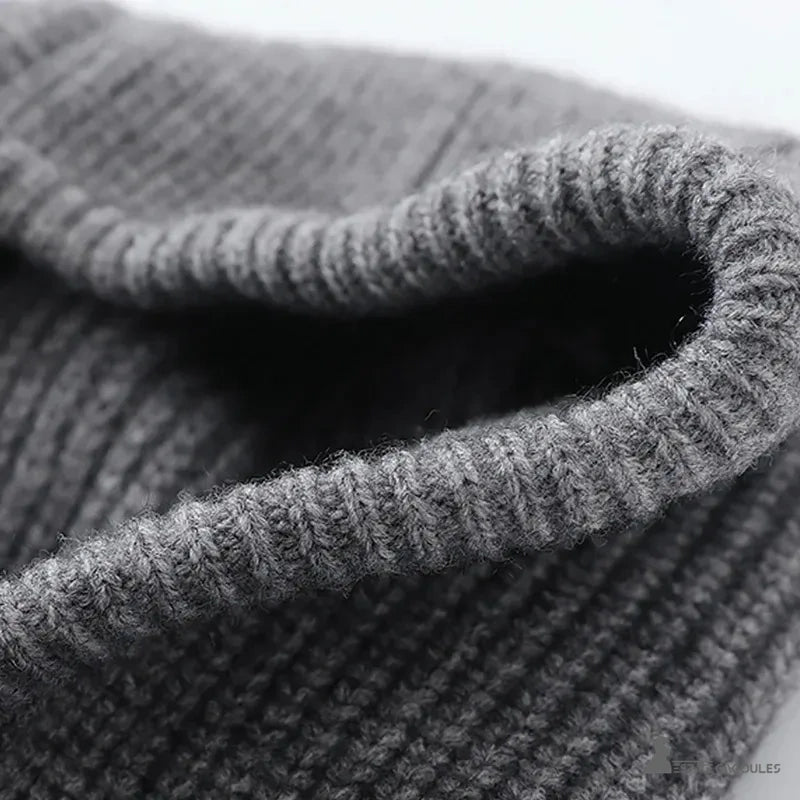 Cagoule Femme Grise avec détail du col côtelé en maille épaisse