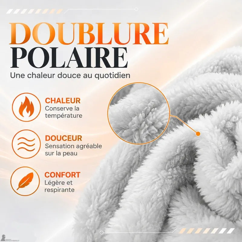 Gros plan sur la doublure polaire intérieure de la cagoule femme Bella, texture épaisse douce et chaude - Espace Cagoules