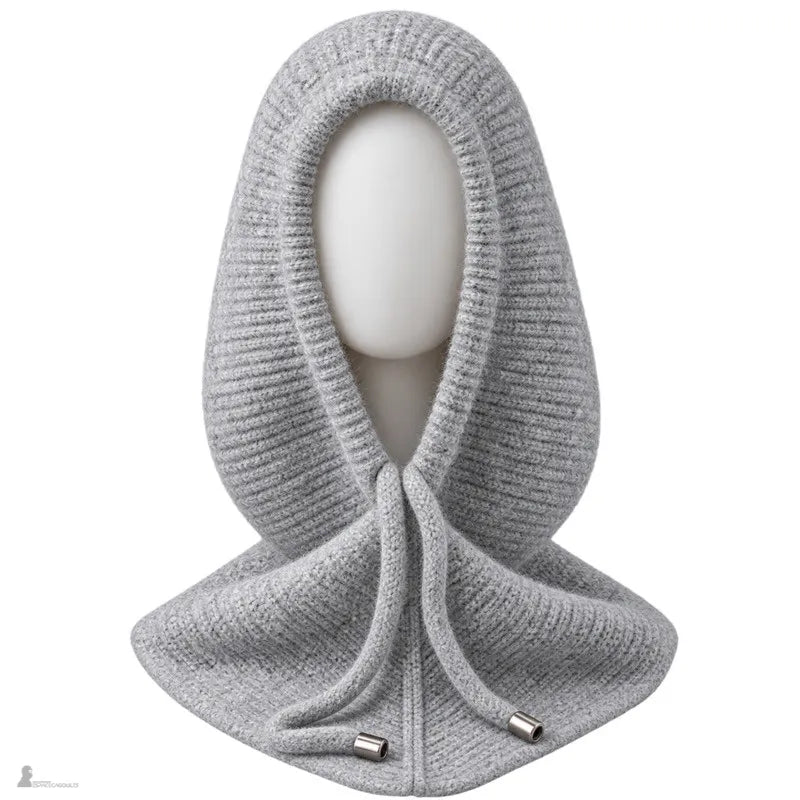 Cagoule femme Sélène coloris gris clair en maille côtelée avec cordon de serrage, vue de face sur mannequin - Espace Cagoules