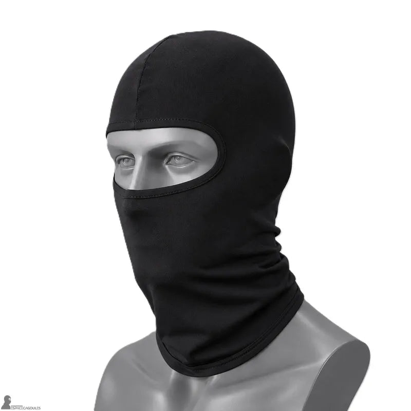 Cagoule fine moto noire une ouverture vue de trois quarts sur mannequin - Espace Cagoules