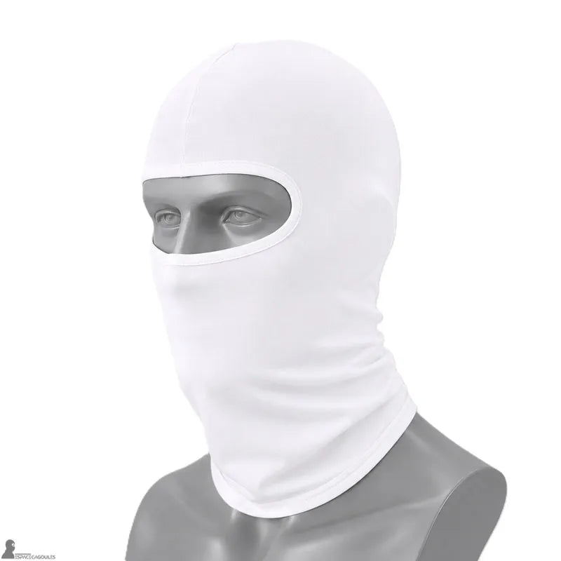 Cagoule fine moto blanche une ouverture vue de trois quarts sur mannequin - Espace Cagoules