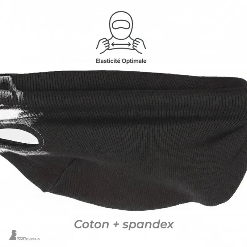 Cagoule Ghost Moto version coton spandex montrant son élasticité optimale en gros plan Espace Cagoules