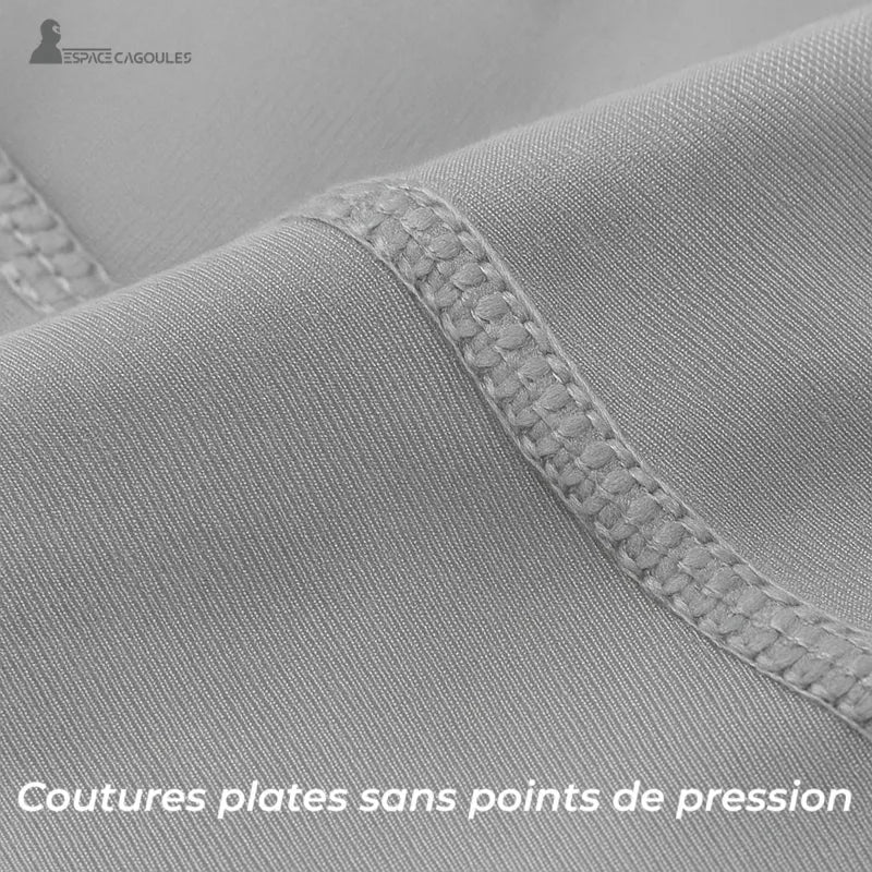 Wintersturmhaube für Motorrad Zoom Flachnaht ohne Druckpunkt auf grauem Stoff