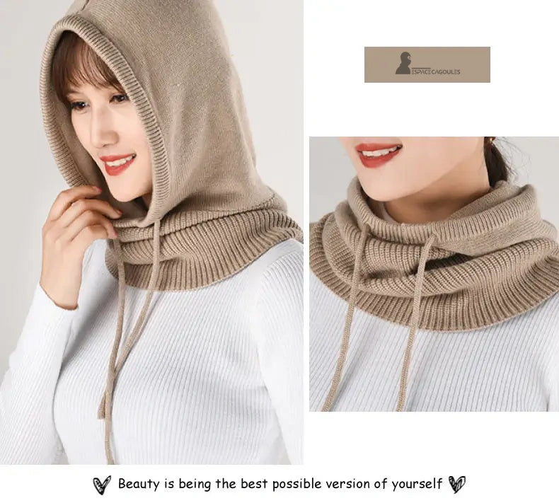 Cagoule laine femme kaki vue de profil et gros plan du col descendant sur les épaules