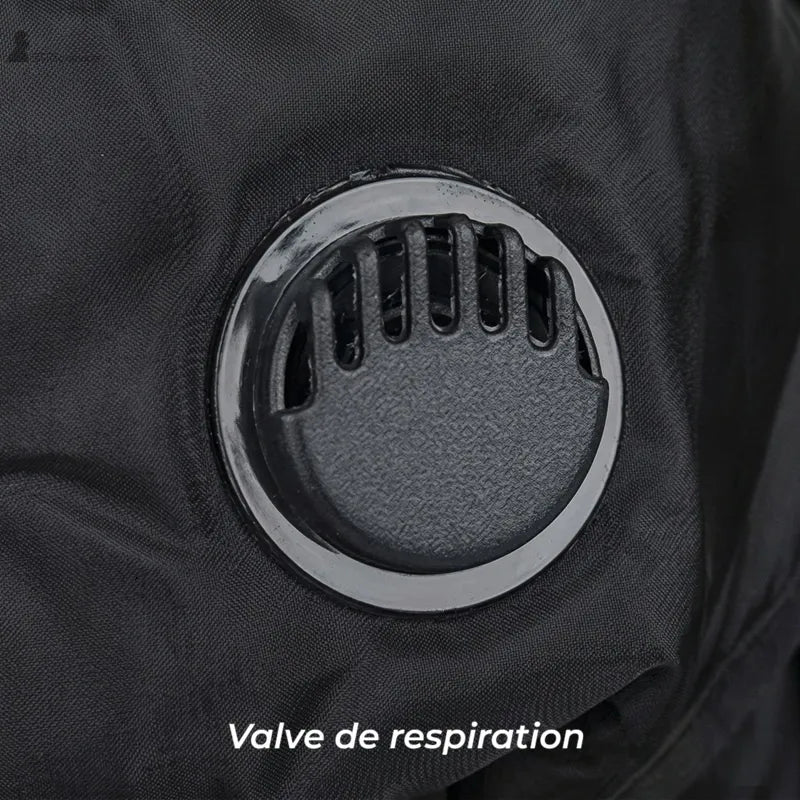 Zoom tecnico sulla valvola di respirazione circolare integrata nella maschera di protezione - Spazio Cagoule