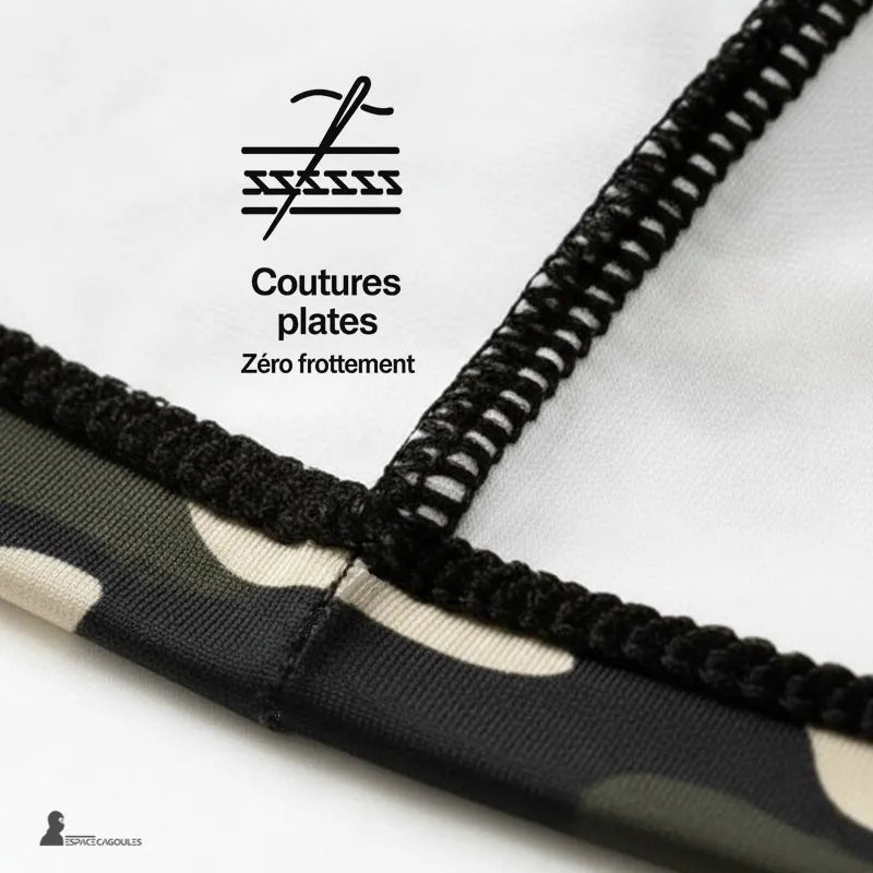 Militärhuva 1 hål med platta sömmar i teknisk kamouflageväv som säkerställer noll friktion och förstärkt finish i detaljbild - Huva Utrymme