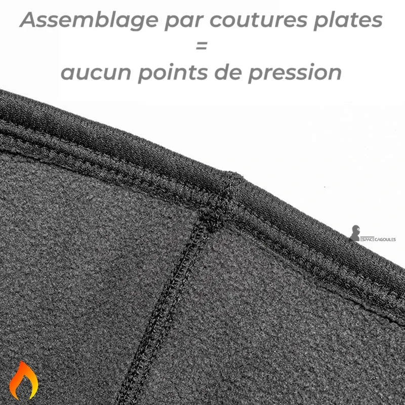 Zoom sur les coutures plates de la cagoule militaire noire, sans surépaisseur au contact de la tête et du cou - Espace Cagoules