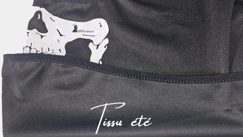 Militärhuva Dödskalle i polyester och lycra, höst-vinterversion, platt vy med nedvikt nederkant som avslöjar den tjockare texturen och den interna sömmen - Utrymme för huvor.