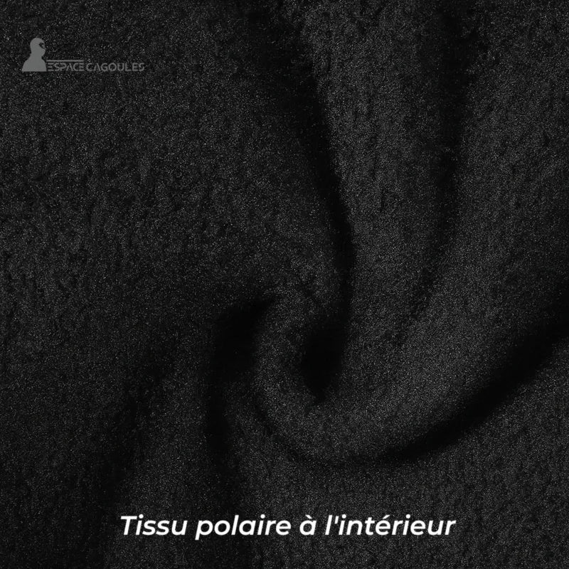 Cagoule Moto Chauffante â Gros plan sur la doublure polaire intĂ©rieure douce pour un confort thermique optimal en hiver