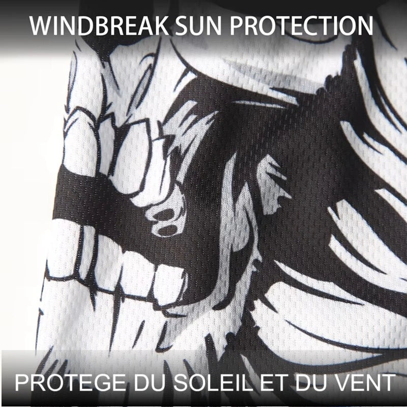 Gros plan sur la Cagoule Moto TĂȘte de Mort montrant un tissu anti-vent et protection UV. Impression nette et durable, idĂ©ale pour une utilisation prolongĂ©e en extĂ©rieur.