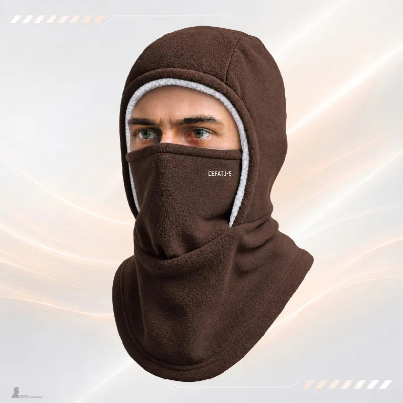 Cagoule polaire marron café portée de profil, masque remonté sur le nez et col couvrant le cou - Espace Cagoules