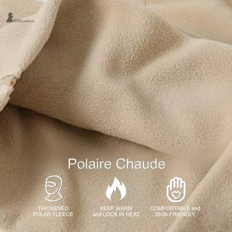 Cagoule femme polaire a zip frontal beige en gros plan sur bordure blanche pelucheuse et couture détaillée - Espace Cagoules