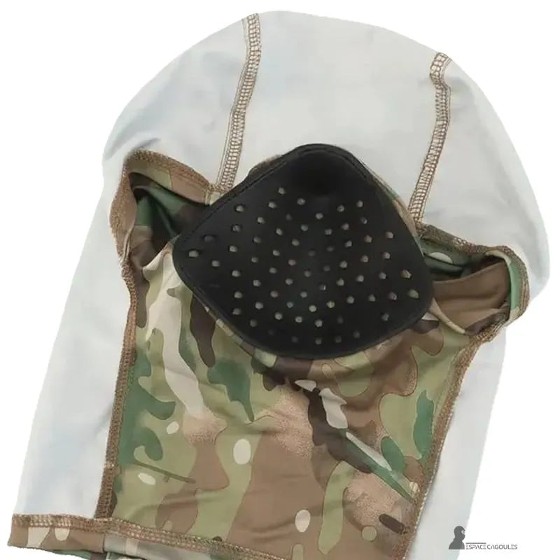 Vista interna del passamontagna per airsoft con pezzo integrato in silicone ventilato per facilitare la respirazione e il comfort in parte airsoft - Espace Cagoules