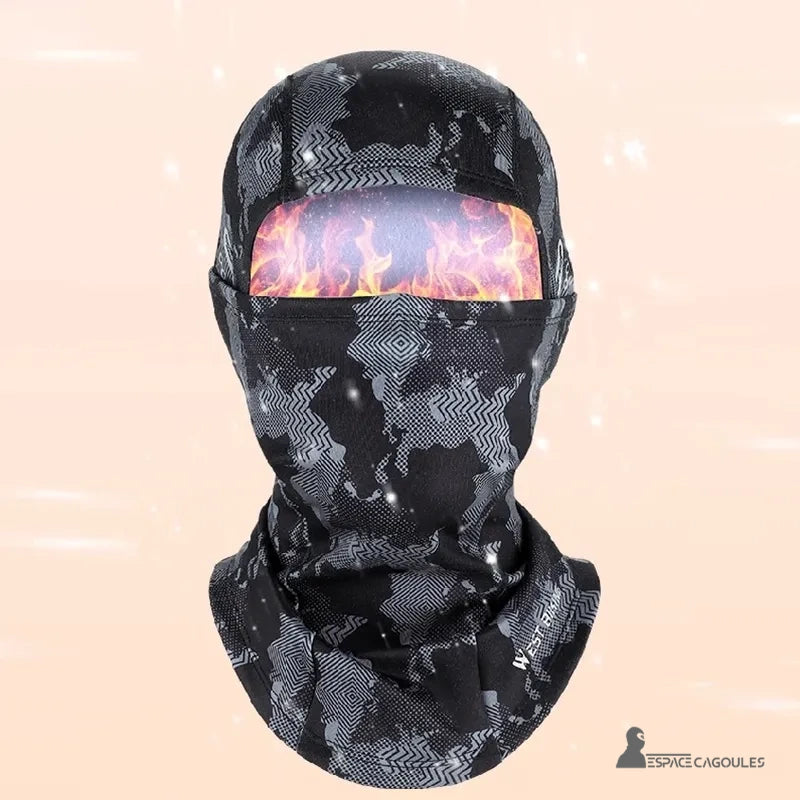 Cagoule pour faire du vélo illustrant la conservation de la chaleur, tissu thermique avec effet coupe-froid, vue de face avec mise en avant du confort thermique - Espace Cagoules