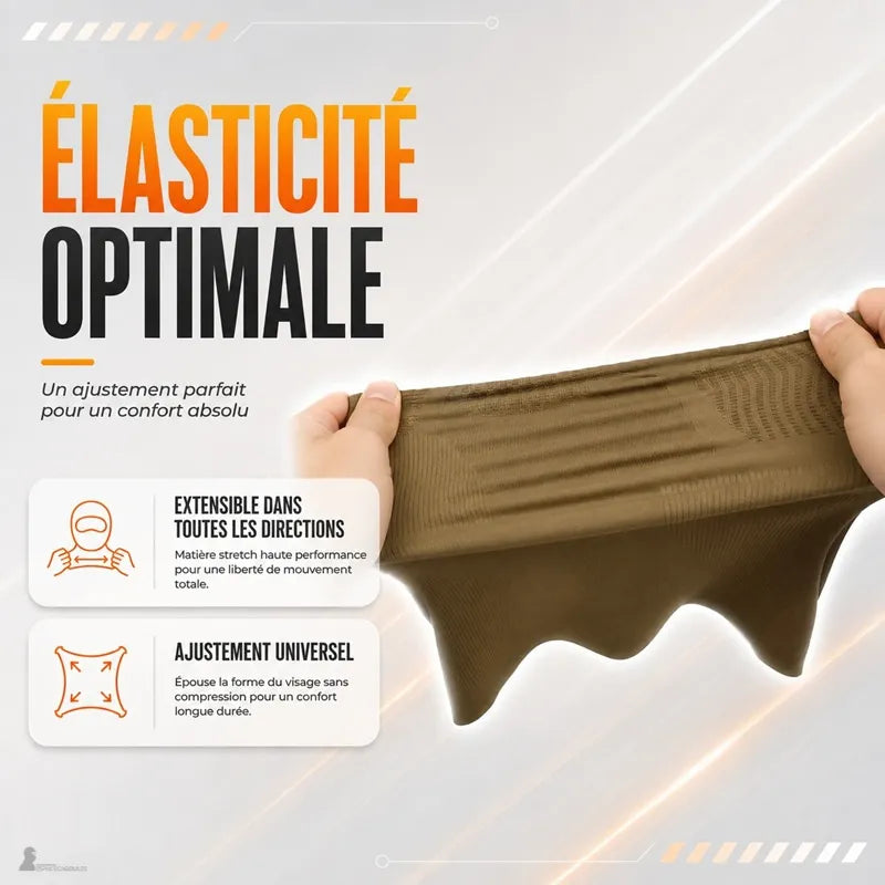 Tissu de la cagoule tactique tan étiré à la main pour montrer son élasticité multidirectionnelle - Espace Cagoules