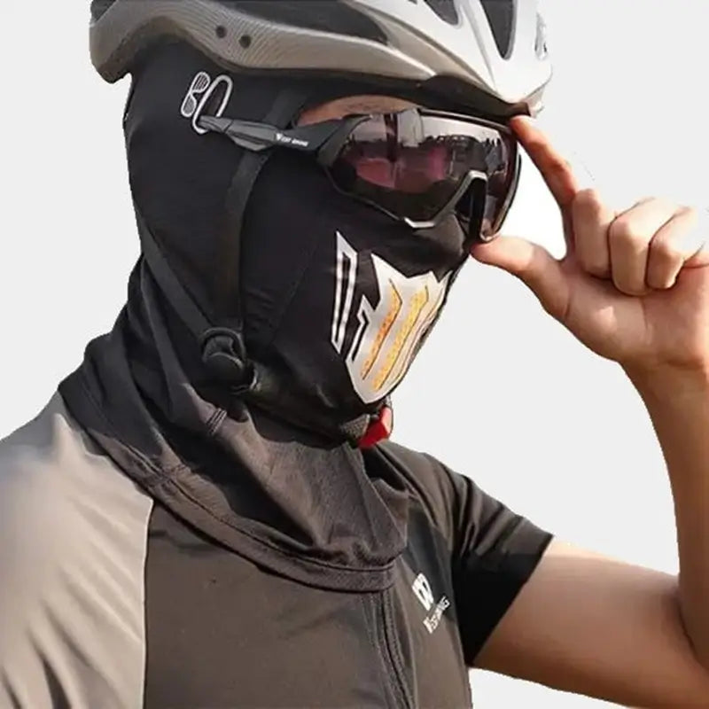 Svart cykelbalaklava för kvinnor, andningsbar och monterad, under cykelhjälm