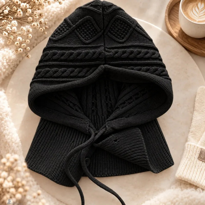 Capuche cagoule tricot noire à torsades posée à plat, col côtelé et cordon de serrage - Espace Cagoules