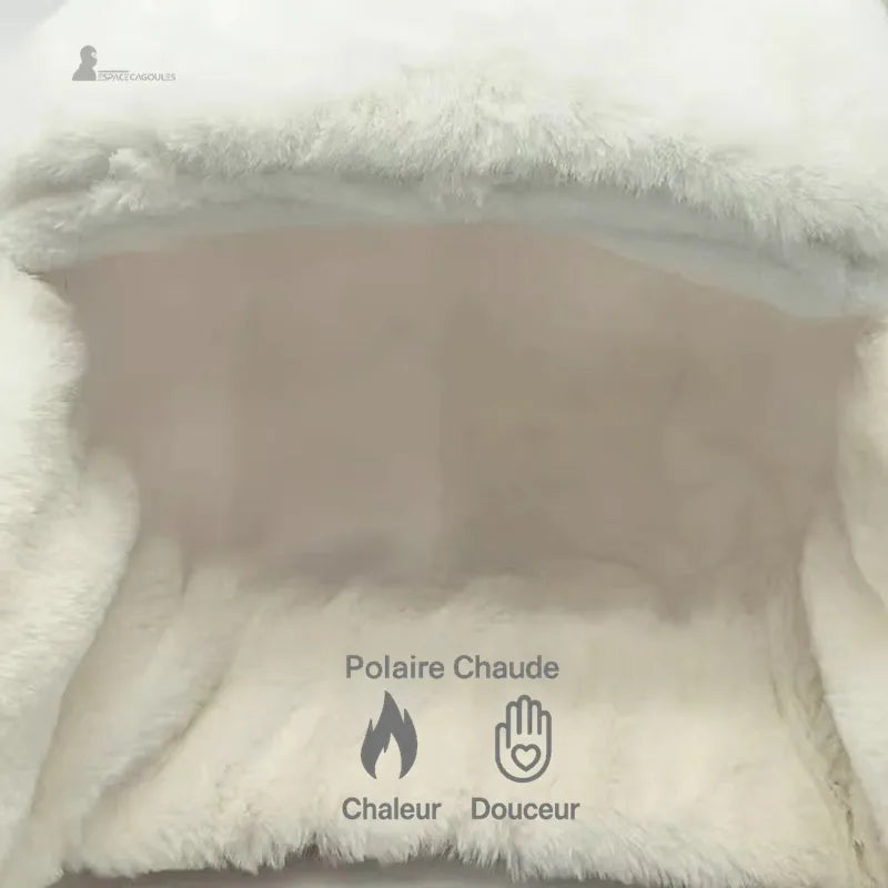 Vue intérieure de la chapka enfant garçon avec masque en polaire blanche douce et épaisse - Espace Cagoules