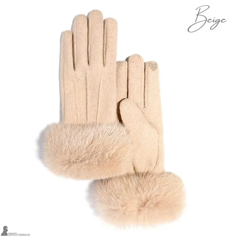 Gants chauds Femme beige en textile chaud avec revers en fausse fourrure, forme gants longs élégants, vue produit face sur fond blanc - Espace Cagoules