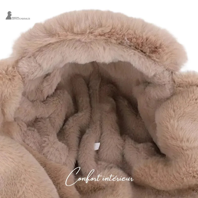 Ouchanka femme vue intérieure, chapka hivernale entièrement doublée en matière polaire épaisse avec texture douce et forme enveloppante assurant un confort thermique continu - Espace Cagoules