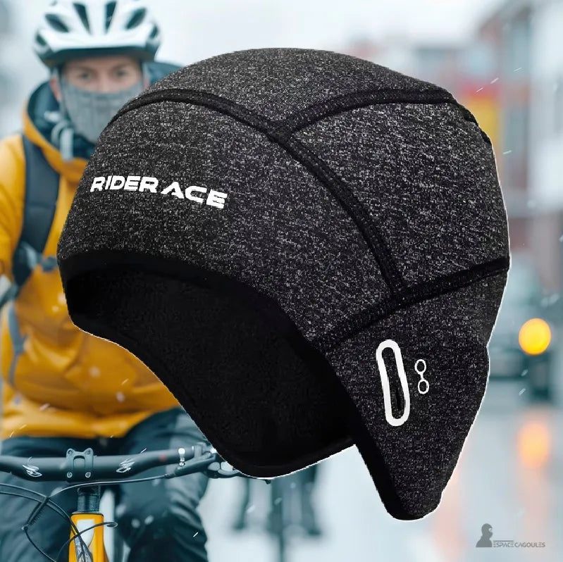 Sous casque vélo route gris foncé coupe-vent en polaire chaude, porté par cycliste urbain sous la pluie pour protéger la tête et les oreilles en hiver