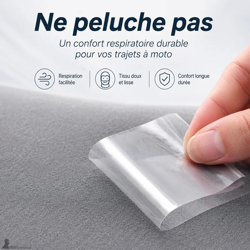 Démonstration anti-peluchage : ruban adhésif décollé du tissu sans laisser de bouloches - Espace Cagoules