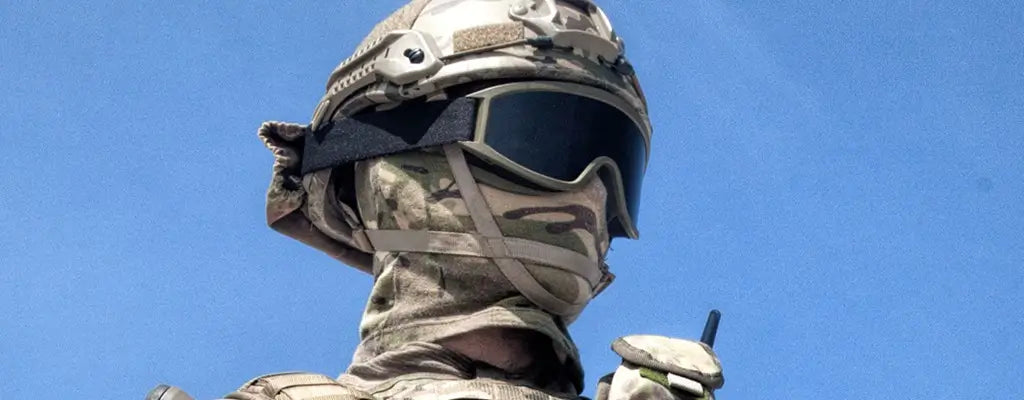 Militaire avec Cagoule Militaire