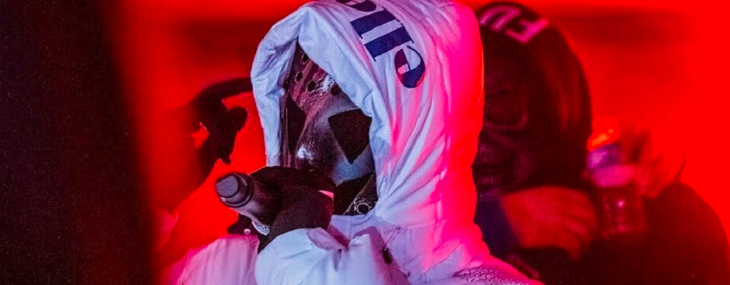 MENACE SANTANA sa BIOGRAPHIE son ORIGINE