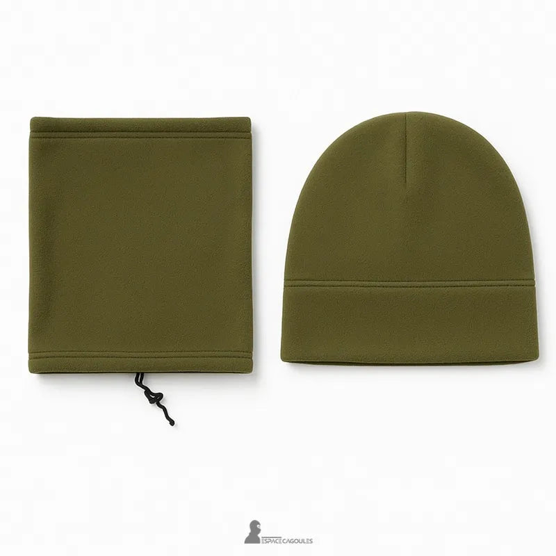 Bonnet cagoule vert composée d’un bonnet et d’un tour de cou assortis présentés à plat sur fond clair, Espace Cagoules