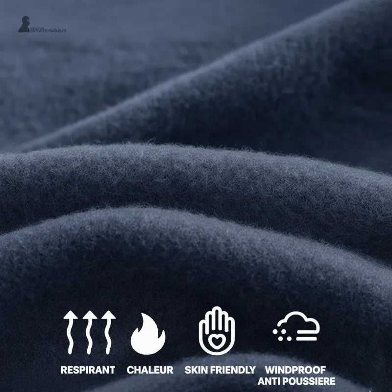Bonnet cagoule navy en tissu polaire respirant, texture douce illustrant chaleur et confort, icônes respirant et coupe-vent Espace Cagoules