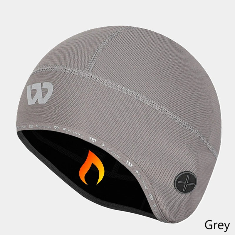 Bonnet sous casque vélo gris avec doublure polaire chaude, conçu pour garder la tête au chaud et protéger du vent en hiver.