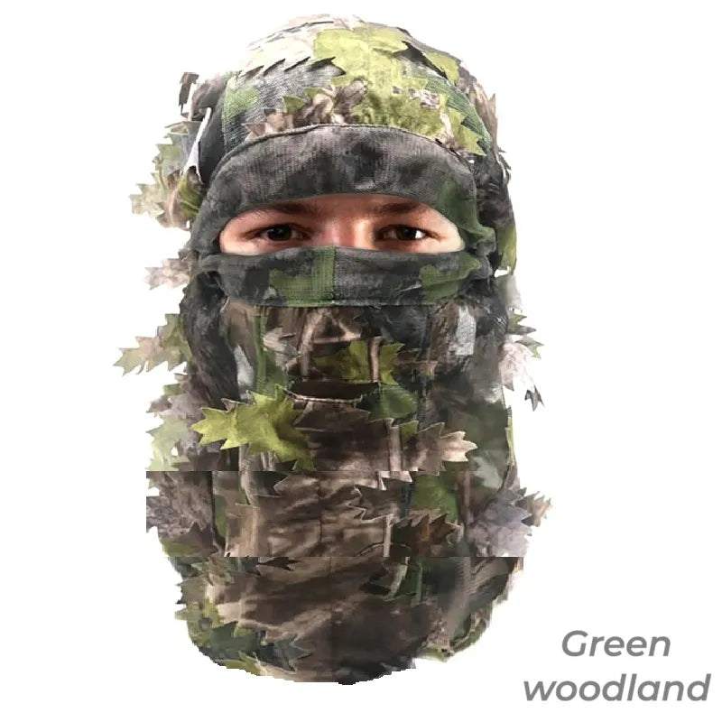Cagoule Camouflage Photo en polyester léger motif Green woodland avec feuillage textile 3D, vue de face couvrant tête et cou sur fond neutre - Espace Cagoules