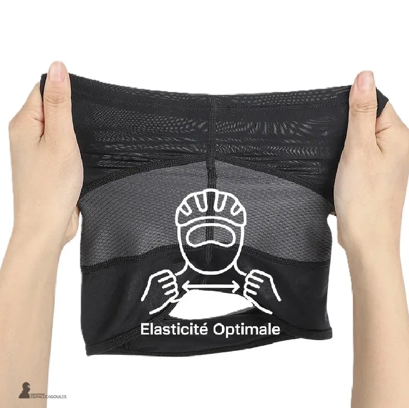 Cagoule casquette vélo été noire tenue entre deux mains pour montrer l’élasticité du tissu avec illustration explicative au centre – Espace Cagoules