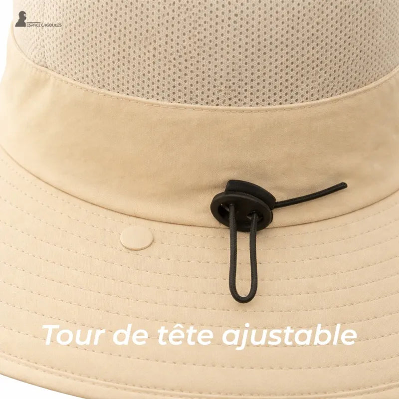 Beige sun protection hood hat with drawstring and adjustable head circumference system, close-up view - Cagoules Space